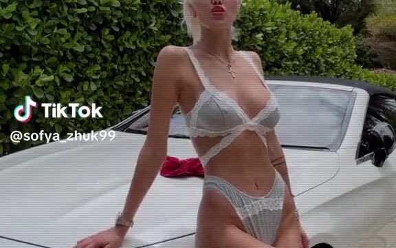 Sofya Zhuk – Sexy in car