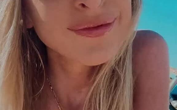 Lindsie Chrisley new sexy video!!! So hot